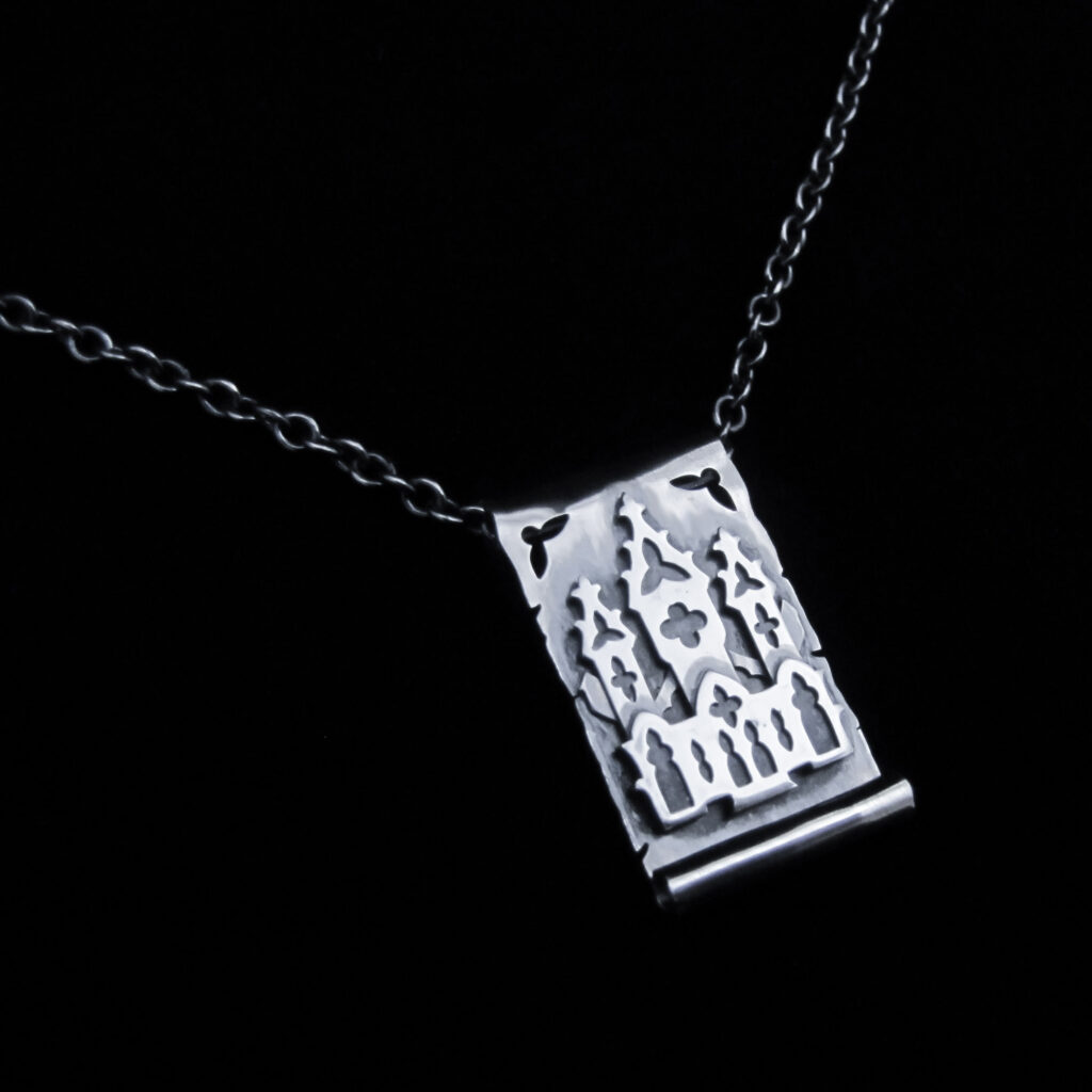 gothic castle scroll pendant-5